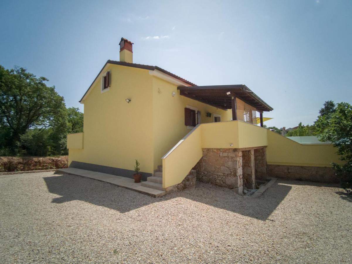 Holiday House Tos-Vila With Heated Pool Vrbnik  Ngoại thất bức ảnh