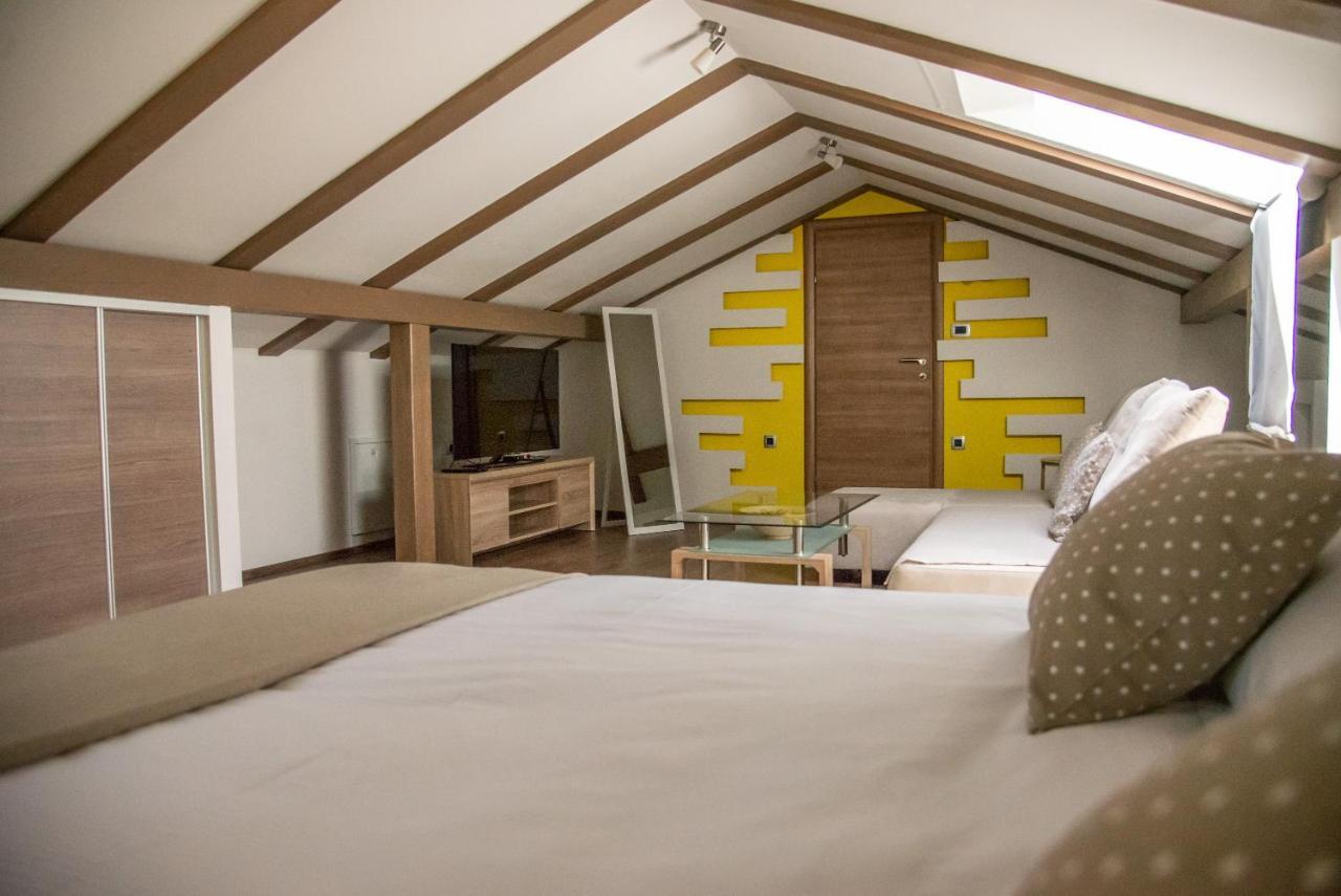 Holiday House Tos-Vila With Heated Pool Vrbnik  Ngoại thất bức ảnh