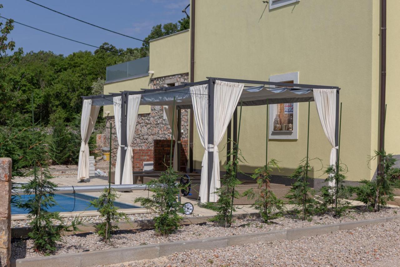 Holiday House Tos-Vila With Heated Pool Vrbnik  Ngoại thất bức ảnh